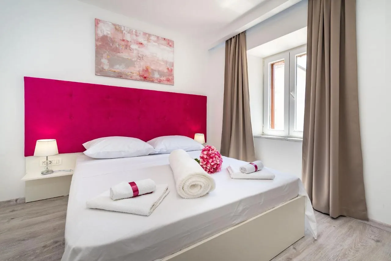 Bed & Breakfast Luxury Rooms Zadar Old Town Kroatië