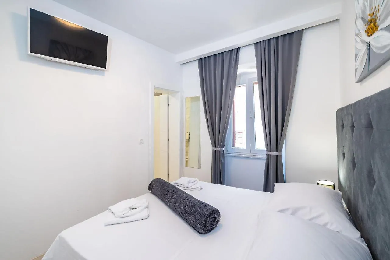 Luxury Rooms Zadar Old Town Bed & Breakfast