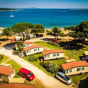 Arena Mobile Homes Vakantiepark Medulin